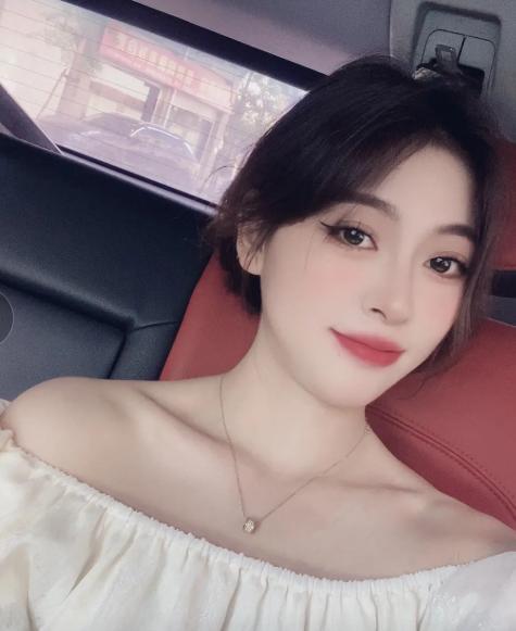 眼神清澈头发乌黑茂密保养秘诀很常见瓦力棋牌游戏90岁彝族奶奶神仙颜值(图12)