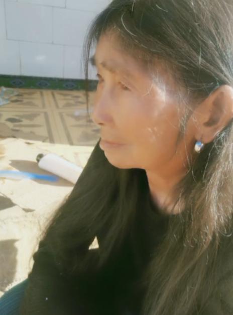 眼神清澈头发乌黑茂密保养秘诀很常见瓦力棋牌游戏90岁彝族奶奶神仙颜值(图2)